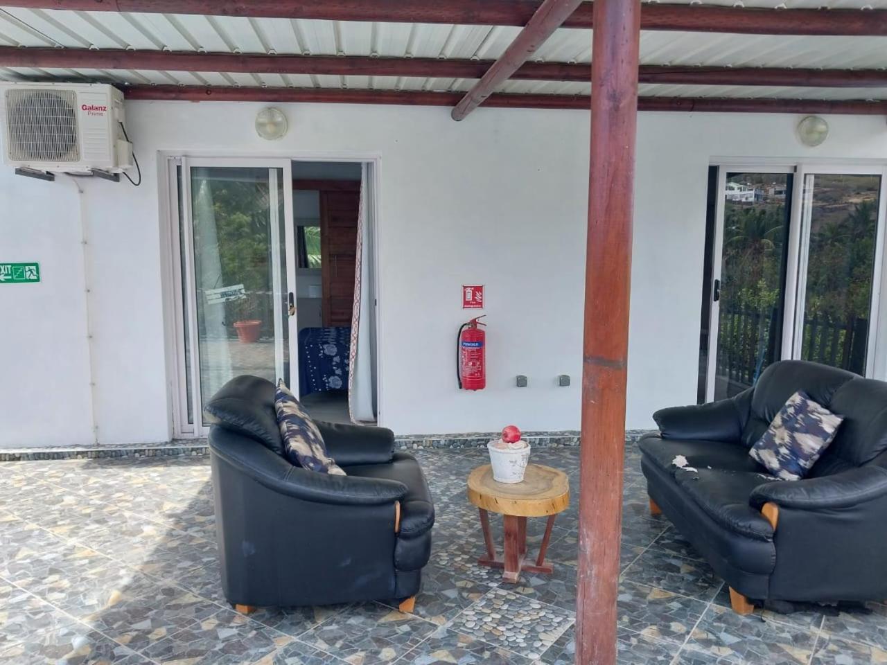 Poisson D'Or Guest House Port Mathurin Zewnętrze zdjęcie